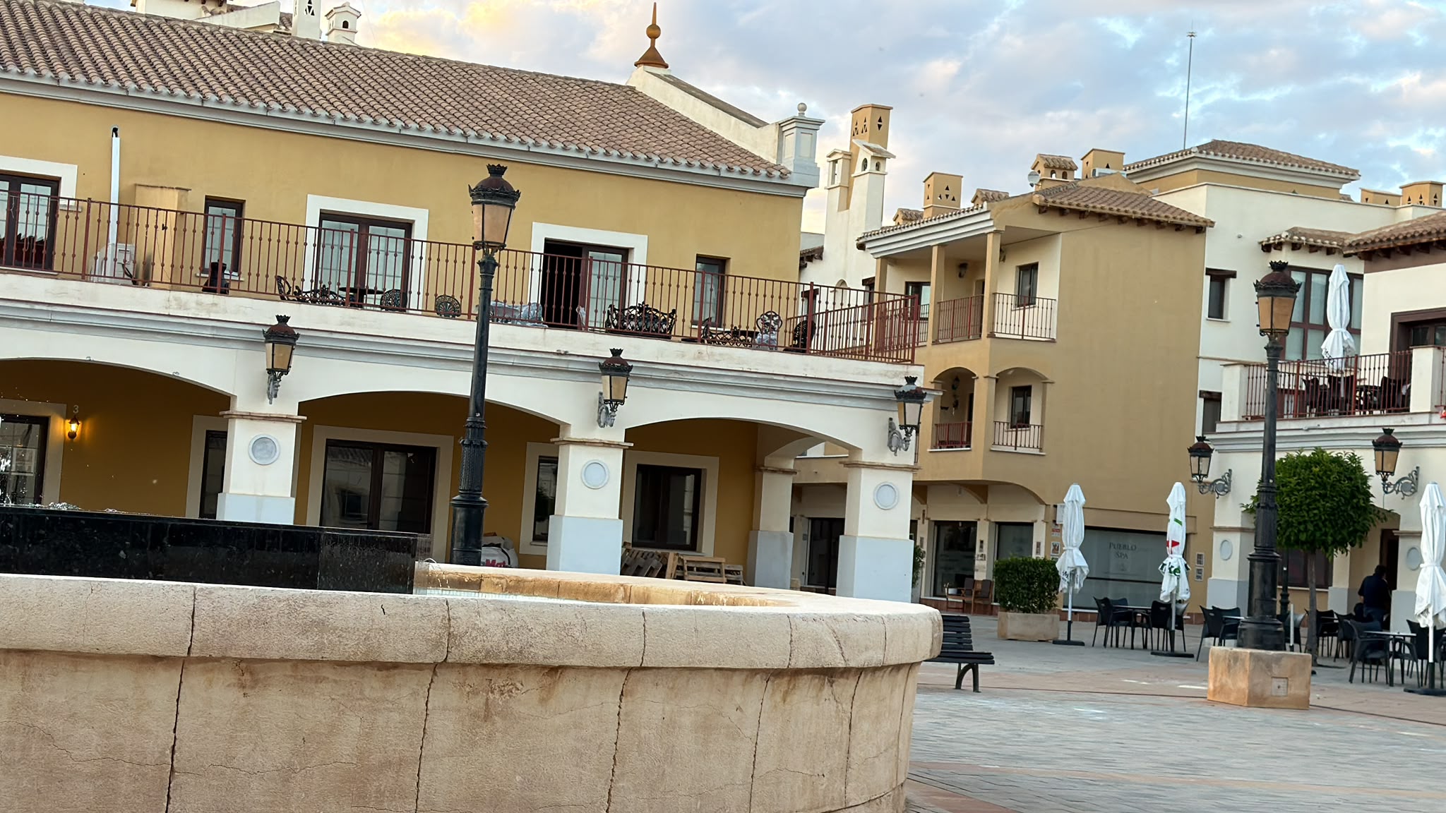 Exterior plaza at Hacienda del Alamo